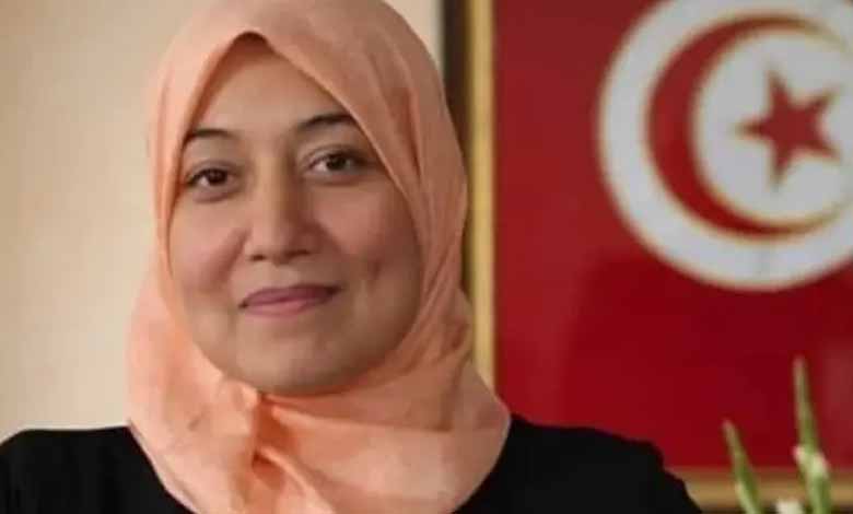 تونس: قوات الأمن تمنع وزيرة سابقة من السفر