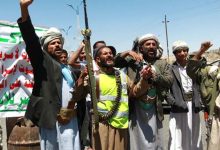 كأنها تستعد لمعركة ضخمة.. ما حقيقة صورة الحشود الحوثية الكبيرة باليمن؟