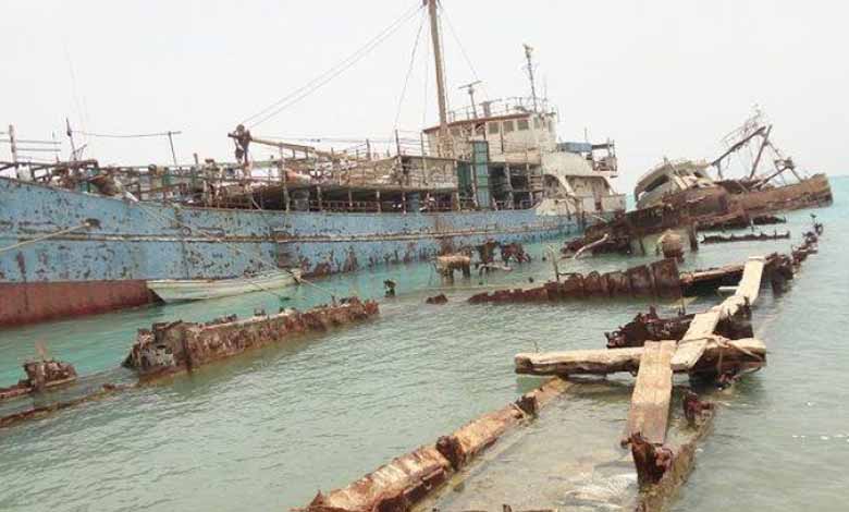 لماذا يهدف الحوثي التخريب في ميناء المخاء