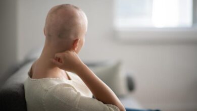 أكثر عرضة للإصابة بالسرطان... الرجال أم النساء؟