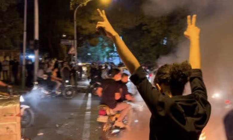 "شباب طهران" يدعو لحشد واسع أمام جامعات العاصمة أول أكتوبر