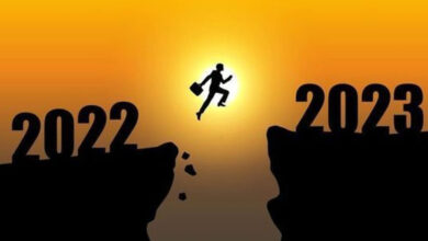 العالم يودع 2022