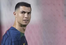كريستيانو رونالدو يظهر في مدرجات النصر بديربي الهلال