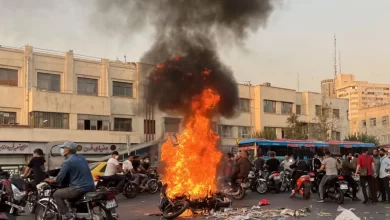 احتجاجات إيران.. أهل السنة ينتقدون النظام من منابر المساجد 