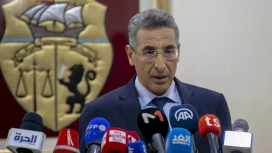 تونس.. وزير الداخلية يستقيل