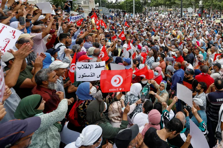 مظاهرة في تونس تطالب بإصلاح المؤسسات وتخليصها من التأثير الإخواني