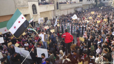 مطالبات بتكثيف التظاهرات لتغيير الأوضاع بسوريا