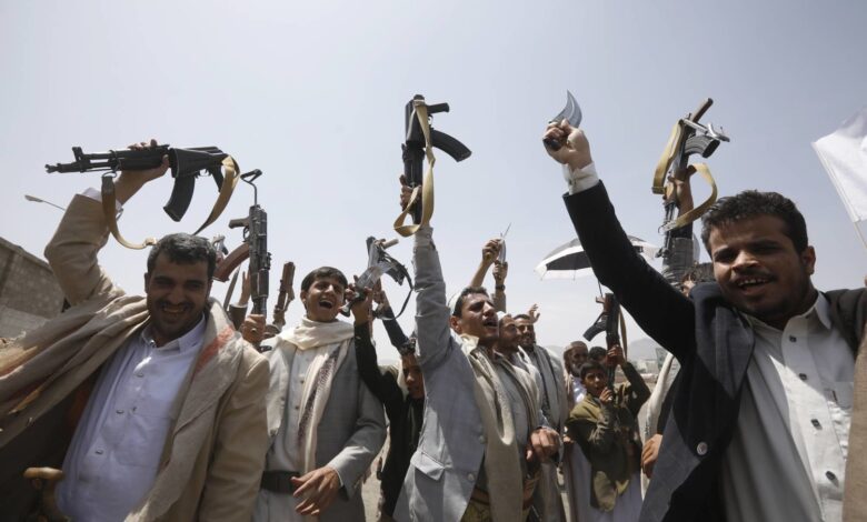 ميليشيات الحوثي تواصل جرائمه وانتهاكاته في اليمن