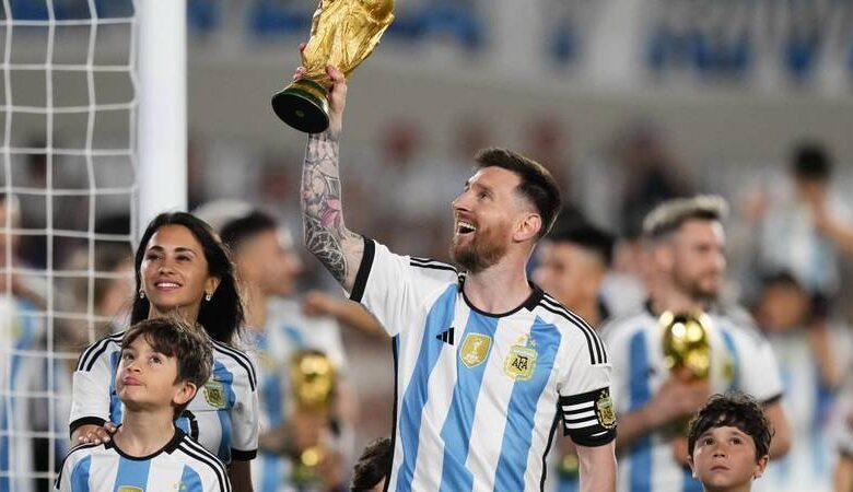 استدعاء ميسي لتشكيلة الأرجنتين في تصفيات كأس العالم رغم إصابته