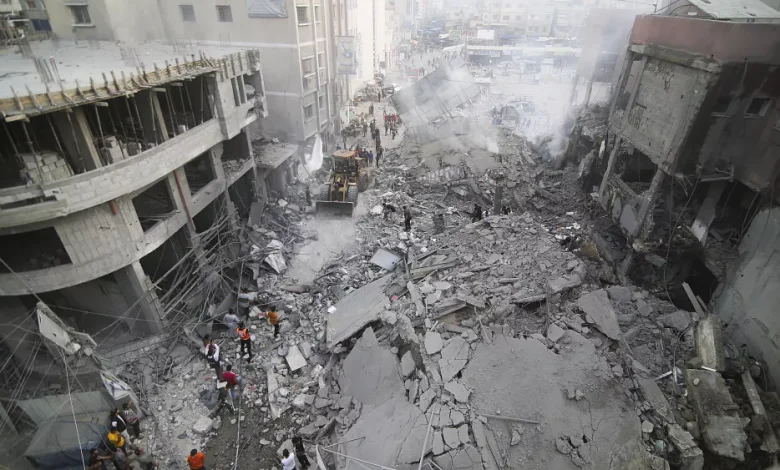 استمرار القصف الاسرائيلي.. معارك عنيفة على مشارف غزة وسط