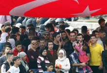 تركيا تعاود ترحيل اللاجئين السوريين استعداداً للانتخابات المحلية