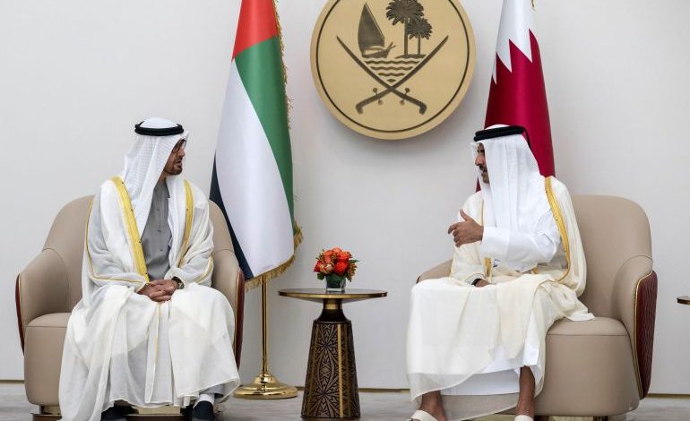 قادة الإمارات وقطر يشددون على ضرورة وقف فوري لإطلاق النار في غزة