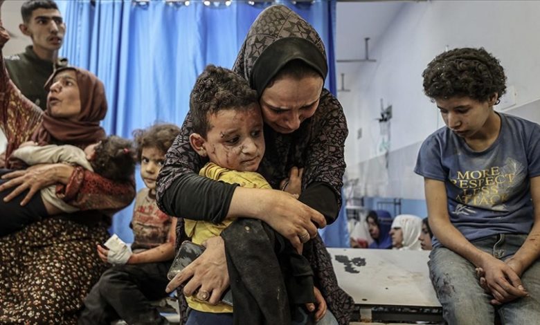 عادت الحرب في غزة والمستشفيات مكتظة