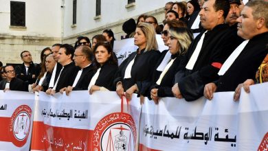 بتهمة تهريب مفاتيح أصفاد وشيفرات حلاقة للسجن.. محاكمة محامي تونسي