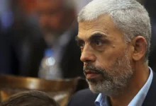 حماس تتنصل بمحاسبة السنوار لتسهيل اتفاق وقف إطلاق النار