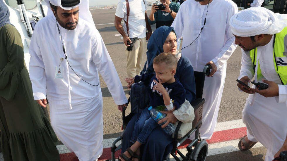 الدفعة العاشرة.. الإمارات تضمد جراح أطفال غزة وتداوي آلام مرضى السرطان