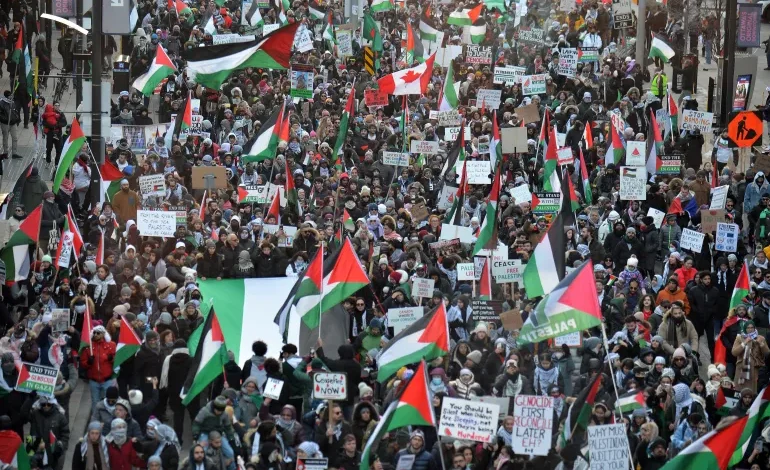 أول مظاهرة في شمال غزة للمطالبة بوقف الحرب