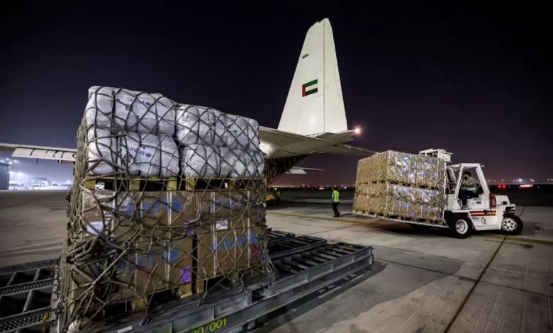 الإمارات توزع مساعدات على 13 دولة حول العالم.. التفاصيل