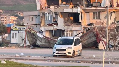 الناجون من زلزال تركيا ينتظرون تحقيق وعود أردوغان