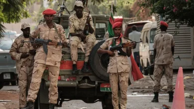 تعرية المواقف السياسية في الصراع السوداني