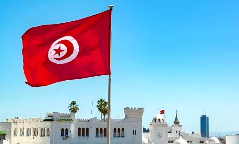 كيف استغل الإخوان في تونس مواقع التواصل الاجتماعي للتأثير على الشباب ؟