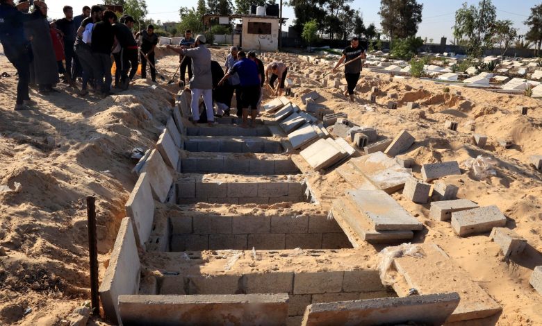 المقابر الجماعية في غزة تثير ذعرا أمميا