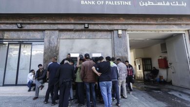 فلسطين.. الحكومة الجديدة تواجه تحدي تسوية أزمة الأجور