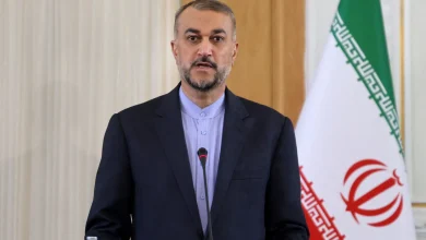 وزير الخارجية الإيراني يتجه إلى نيويورك لمنع التصعيد العسكري