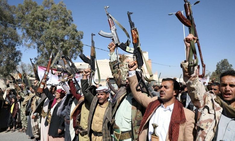 اليمن.. الحكومة تدعو الحوثيين للالتزام باتفاق تبادل الأسرى