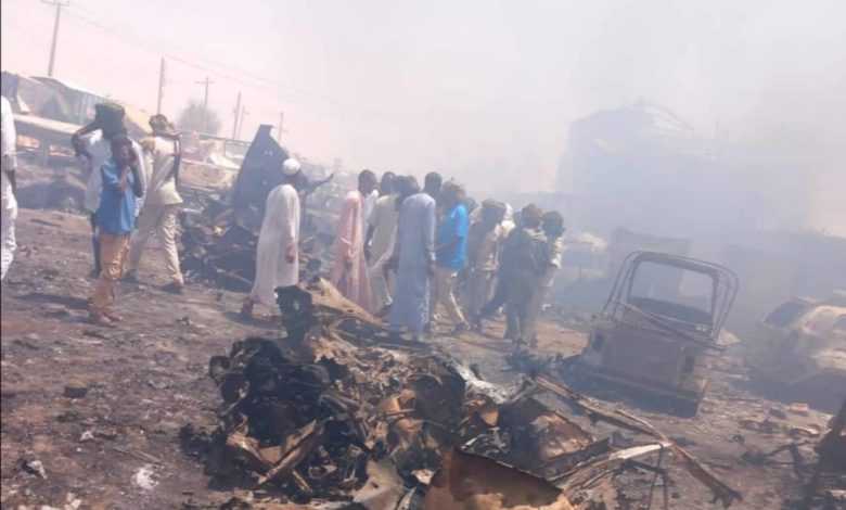 عشرات القتلى وسط المدنيين بينهم أطفال جراء قصف طيران الجيش السوداني سوق قندهار