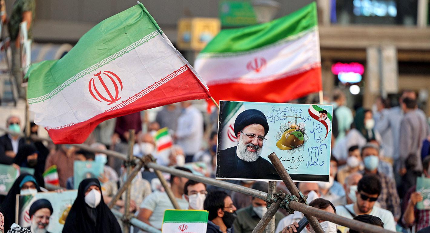 إيران.. الانتخابات الرئاسية لا تعني شيئا للكثير من الشعب