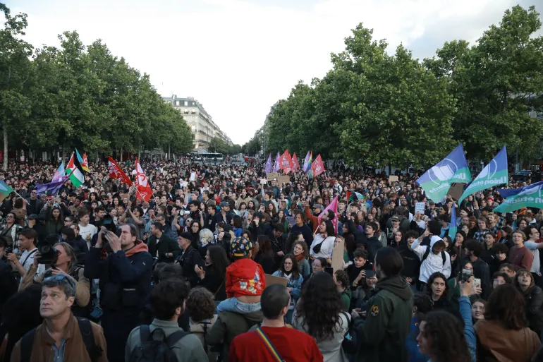 الهجرة تتصدر حملة الانتخابات التشريعية في فرنسا