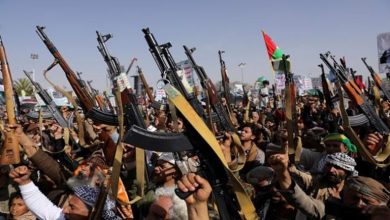الحوثي يطلق مسيرات و«باليستي» وأمريكا ترد