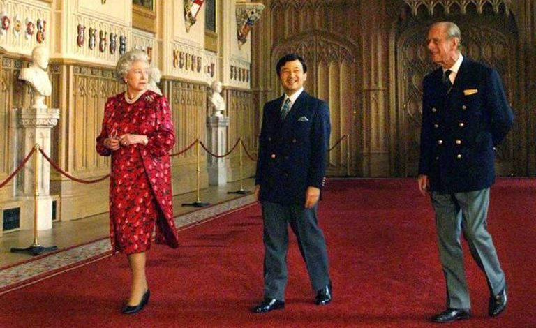 ذكريات إمبراطور اليابان تسبقه لبريطانيا