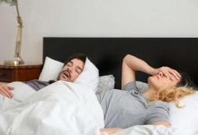شخير الرجال الليلي المنتظم علامة على مرض مزمن
