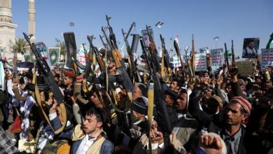واشنطن ترصد مناقشات حوثية لتزويد «الشباب» الإرهابية بـ«السلاح»