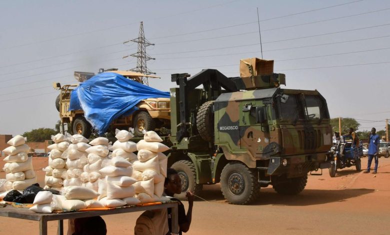 بعد ضغوط أميركية.. الجيش السوداني يمدد فتح معبر حدودي مع التشاد