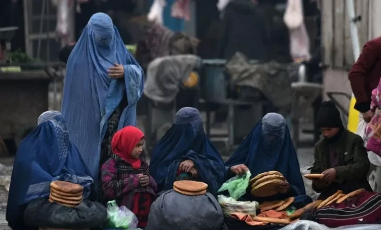 تضييق جديد على النساء في أفغانستان: طالبان تحظر سماع أصوات النساء