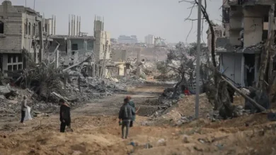 حرب غزة: تصعيد بالقصف ومحادثات مستمرة في القاهرة