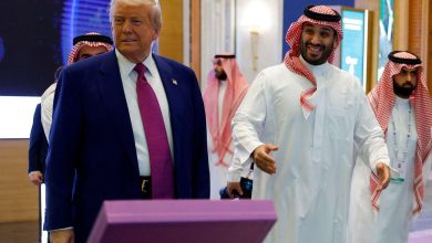 ترامب يفاجئ المراقبين بقرار رفع العقوبات عن سوريا خلال زيارته للسعودية