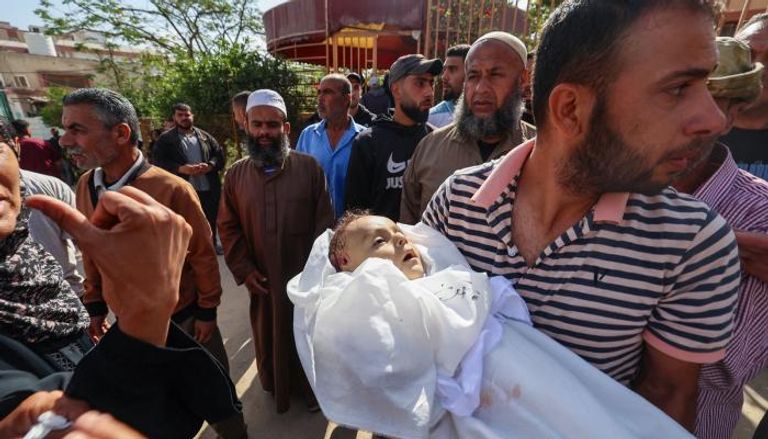 غزة تحت وطأة الجوع.. ووعود ترامب بـ أمور جيدة كثيرة تثير الجدل