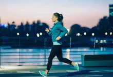 مارس الرياضة بذكاء.. متى تتوقف لتضمن نومًا عميقًا؟
