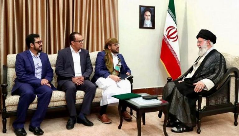 التغيير من الداخل.. استراتيجية إيران لتأمين السيطرة على الحوثيين