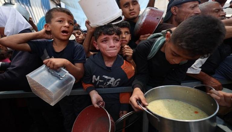 تصعيد في غزة: أوامر إخلاء إسرائيلية واتهامات لحماس بتمويل نفسها عبر المساعدات