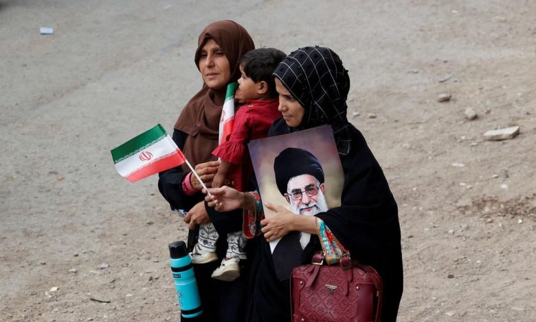 تصعيد ناعم أم تهديد صريح؟ ترامب لا يستبعد إسقاط نظام طهران