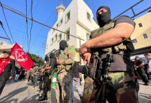 خلافات الفصائل الفلسطينية تُعطل خطة تسليم السلاح داخل المخيمات اللبنانية