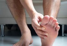 من القدم تبدأ الإشارات.. أظافر القدم تكشف أمراضًا صامتة