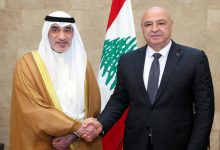 الكويت في معادلة دقيقة: دعم الحكومة اللبنانية دون منح شرعية لحزب الله