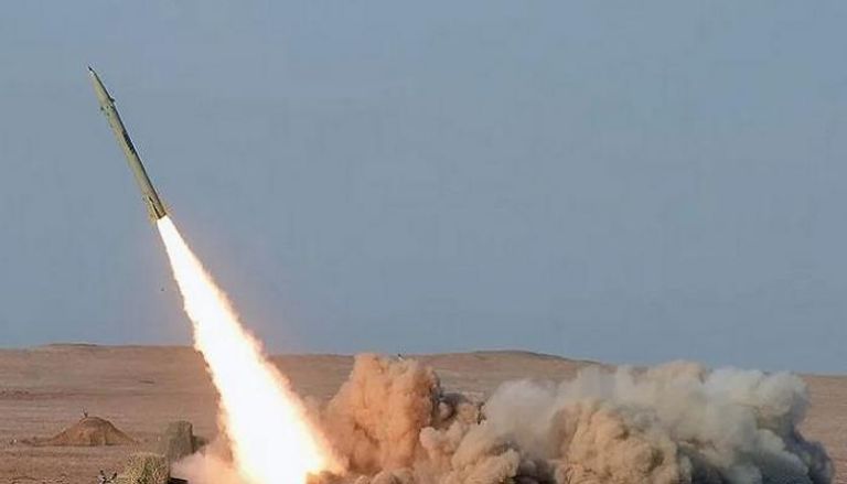 تصعيد جديد.. الحوثيون يستهدفون إسرائيل بصاروخ و3 طائرات مسيرة