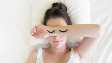 كيف تغفو في 60 ثانية؟ طريقة مجربة وسهلة للنوم السريع